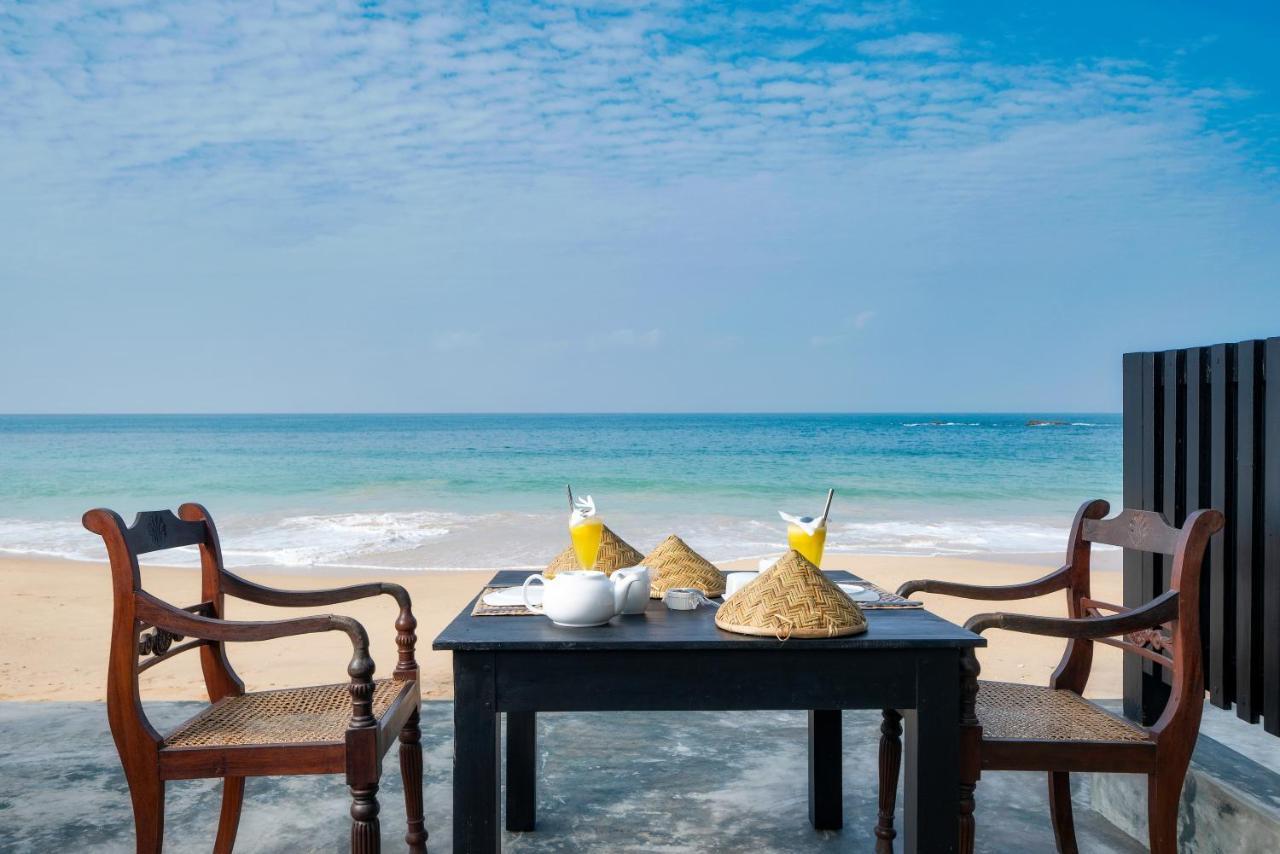 Blue Parrot Beach Villa Ambalangoda  Ngoại thất bức ảnh