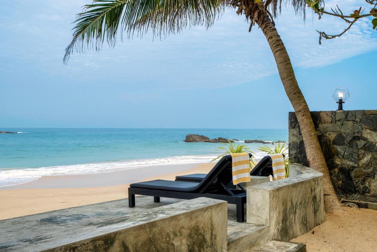 Blue Parrot Beach Villa Ambalangoda  Ngoại thất bức ảnh