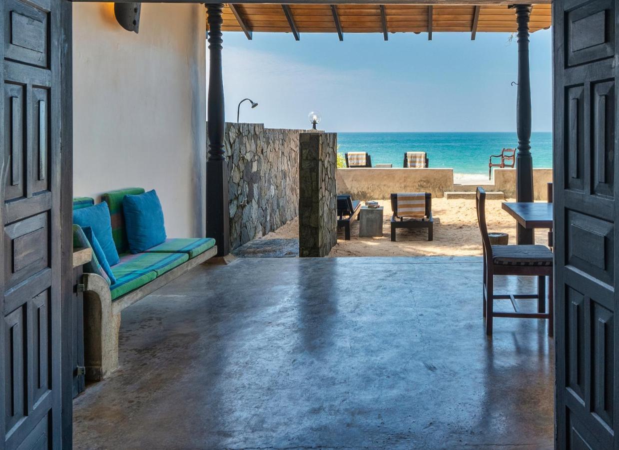 Blue Parrot Beach Villa Ambalangoda  Ngoại thất bức ảnh