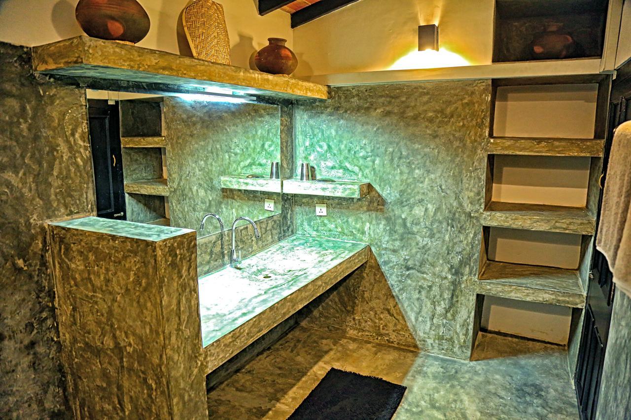 Blue Parrot Beach Villa Ambalangoda  Ngoại thất bức ảnh