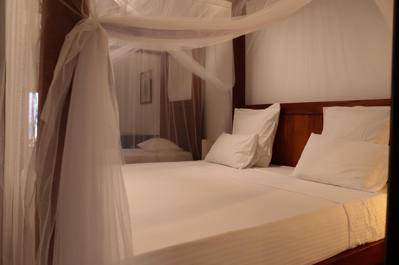 Blue Parrot Beach Villa Ambalangoda  Ngoại thất bức ảnh